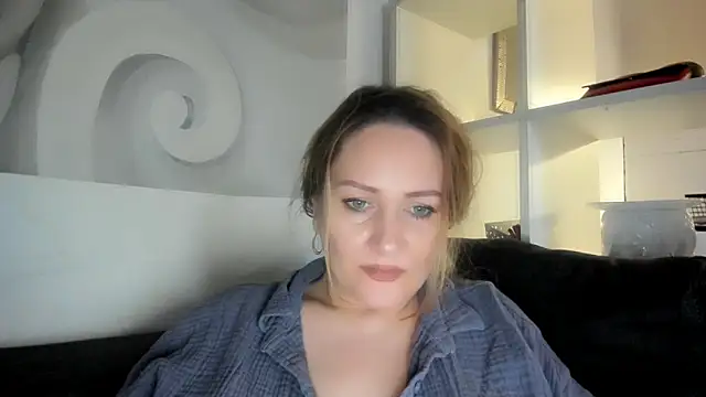 88  callmemadam  88 online show from 01/19/26, 02:21