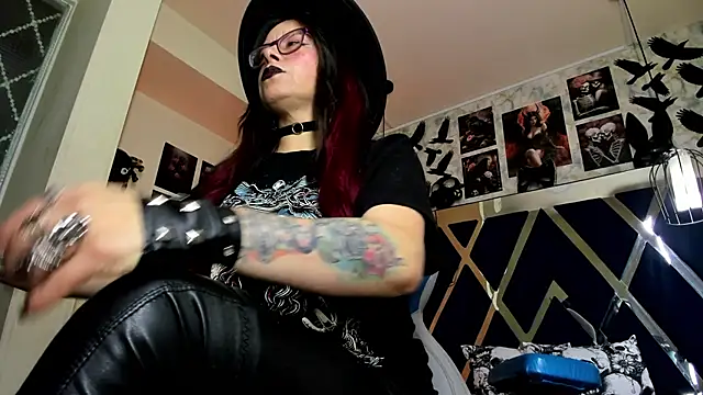 Evangelinejoness  online show from 02/10/26, 11:36