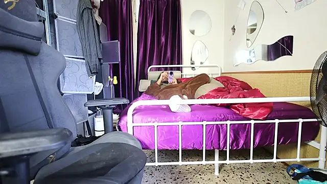 maddy kinky online show from 10/12/25, 01:21