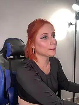 Snapshot of Adeline_1 chatting on 10/26/25, 08:59 Adeline 1 online show from 10/26/25, 08:59