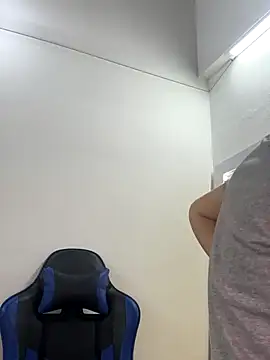 Snapshot of Adeline_1 chatting on 12/05/25, 02:20 Adeline 1 online show from 12/05/25, 02:20