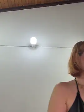 Snapshot of Adeline_1 chatting on 12/20/25, 02:29 Adeline 1 online show from 12/20/25, 02:29