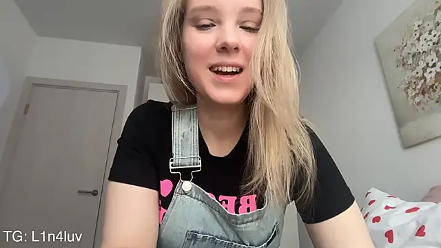 AIicaparkerc online show from 02/08/26, 10:18