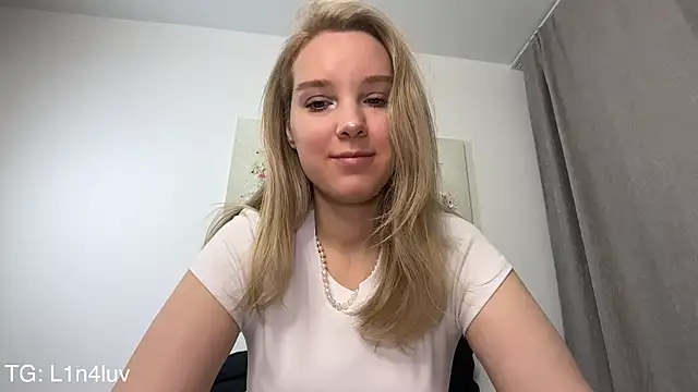 AIicaparkerc online show from 02/27/26, 07:14