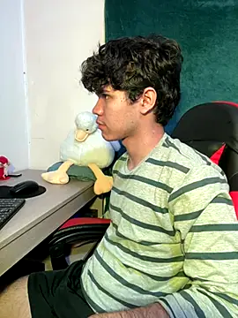 Im Camii online show from 10/13/25, 06:19