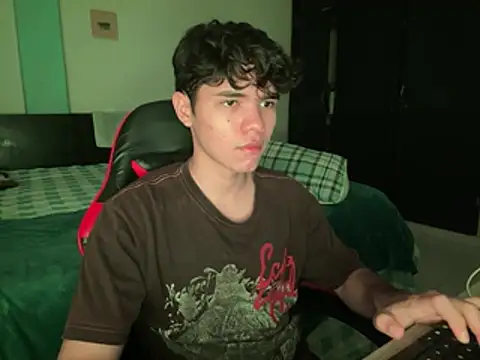 Im Camii online show from 05/22/26, 06:24
