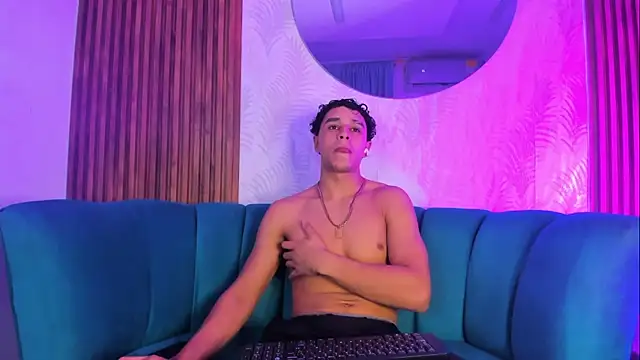 Adrian Volt online show from 12/01/25, 03:11