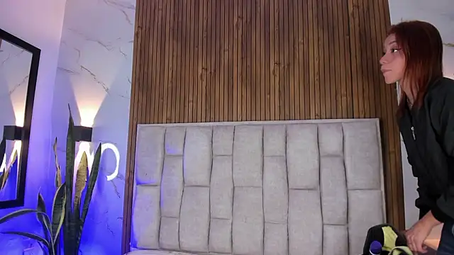 Sassha ferrer online show from 03/04/26, 06:14