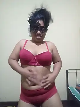 Expose Queen online show from 02/16/26, 05:31