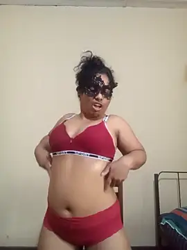 Expose Queen online show from 03/22/26, 10:18