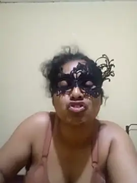 Expose Queen online show from 04/06/26, 04:52