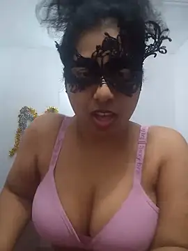 Snapshot of Expose_Queen chatting on 07/16/26, 06:36 Expose Queen online show from 07/16/26, 06:36