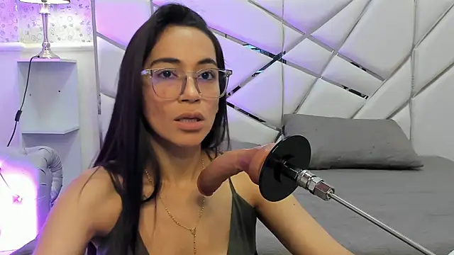 Snapshot of GabbiePrice chatting on 05/12/26, 02:36 GabbiePrice online show from 05/12/26, 02:36