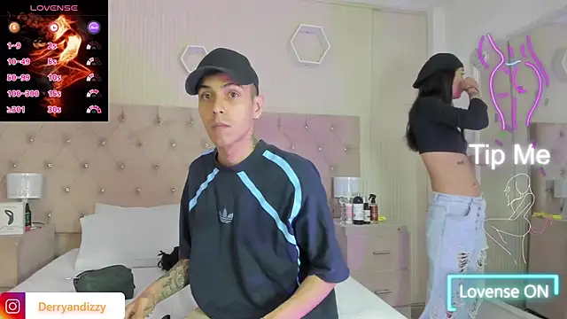 DerryAndIzzy online show from 11/07/25, 04:56