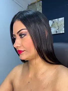  Isabella 1 online show from 10/18/25, 02:36