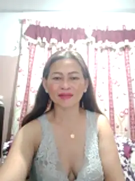 Snapshot of merr_ann123 chatting on 06/15/26, 08:22 merr ann123 online show from 06/15/26, 08:22