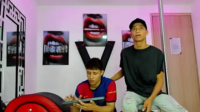 EMPIRE BOYS1 online show from 11/04/25, 01:21