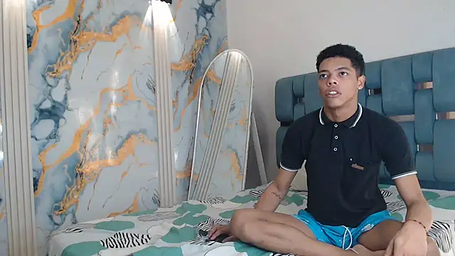 EMPIRE BOYS1 online show from 04/24/26, 07:27