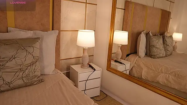 Snapshot of lyrabellini chatting on 03/08/26, 10:52 lyrabellini online show from 03/08/26, 10:52