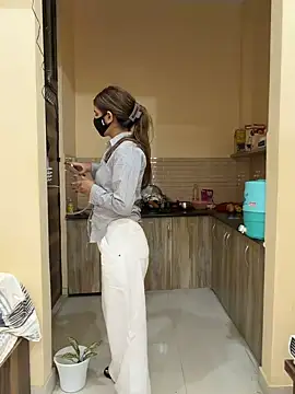 deepikaa aroraa online show from 02/23/26, 10:23