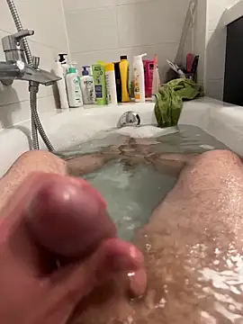 AlexGogo23 online show from 04/21/26, 06:12