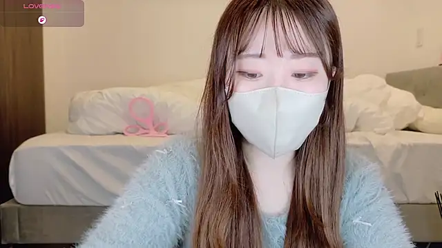 Snapshot of yura_ra_ra chatting on 06/09/26, 02:17 yura ra ra online show from 06/09/26, 02:17