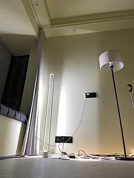 yiyi 3523 online show from 04/18/26, 02:10