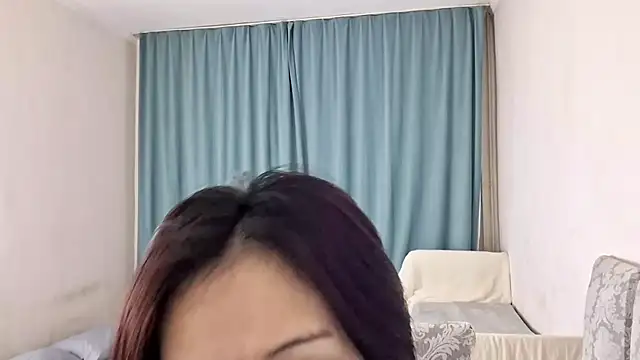 Lyndasilk online show from 04/17/26, 04:10