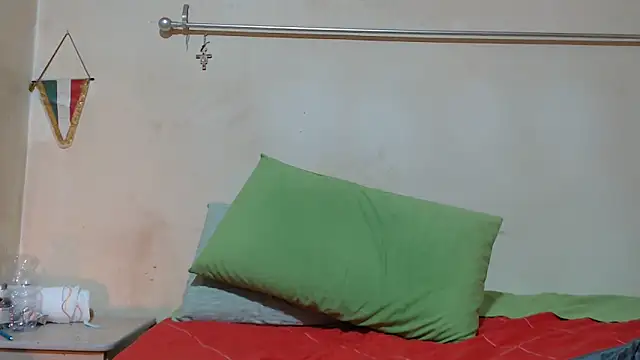 Monellaxx online show from 12/04/25, 08:28