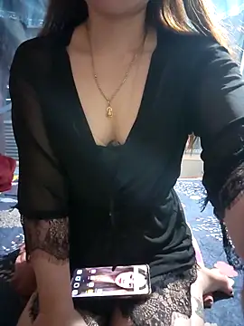 LeanaLy online show from 03/07/26, 01:02