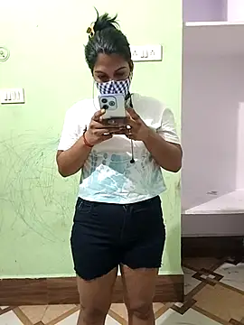 Snapshot of PG_girl_12th chatting on 10/11/25, 04:49 PG girl 12th online show from 10/11/25, 04:49