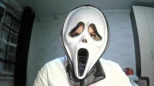 AmeeDelmonace online show from 10/19/25, 01:34