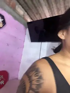 Snapshot of AlyssaRay chatting on 05/21/26, 03:41 AlyssaRay online show from 05/21/26, 03:41