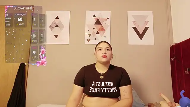 Snapshot of chubbykinkyygirl chatting on 07/18/26, 12:42 chubbykinkyygirl online show from 07/18/26, 12:42