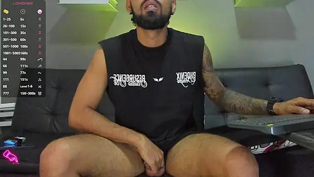 black kameron  online show from 10/28/25, 07:01