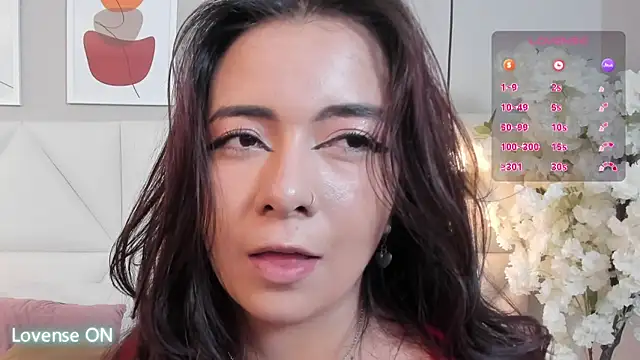 Ari lynn  online show from 11/08/25, 03:29