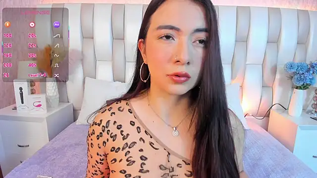 Ari lynn  online show from 12/17/25, 05:35