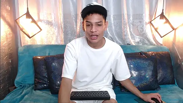 liam sti1 online show from 10/16/25, 11:17