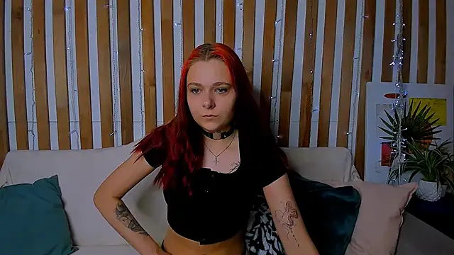 ChloeLewisss online show from 10/24/25, 01:03