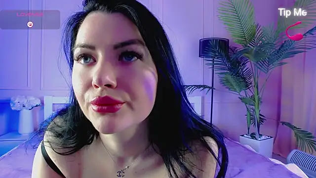 EvaBilss online show from 04/20/26, 06:16