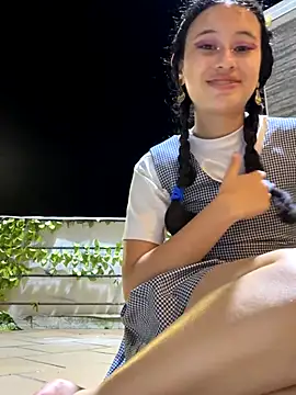 l0lita sweet online show from 12/04/25, 01:15