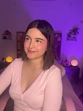 Snapshot of MIACUTEE_ chatting on 10/15/25, 02:55 MIACUTEE online show from 10/15/25, 02:55