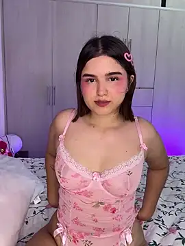 Snapshot of MIACUTEE_ chatting on 10/21/25, 11:05 MIACUTEE online show from 10/21/25, 11:05