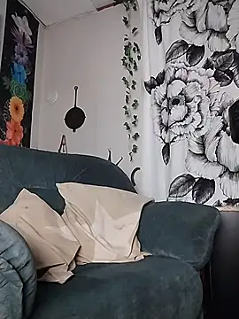 Snapshot of kiimakalu chatting on 02/19/26, 10:17 kiimakalu online show from 02/19/26, 10:17