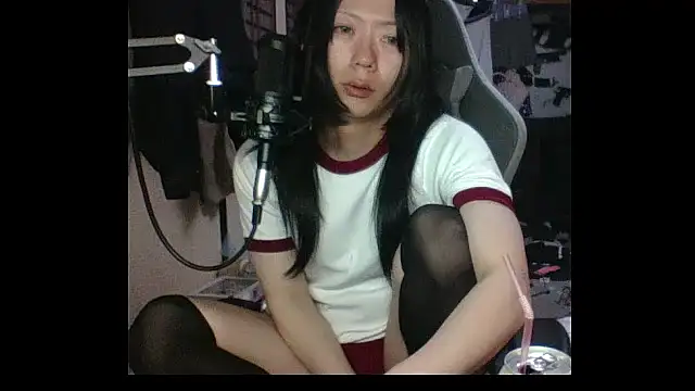 Snapshot of harinyanxxx chatting on 11/28/25, 07:38 harinyanxxx online show from 11/28/25, 07:38