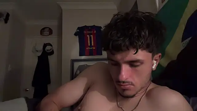 Snapshot of lolgotemhalol chatting on 10/16/25, 03:46 lolgotemhalol online show from 10/16/25, 03:46