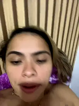 safadinhaquenteW online show from 11/18/25, 04:17