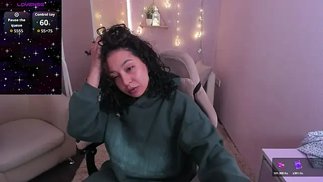 Aisha Goldstein online show from 03/13/26, 05:47