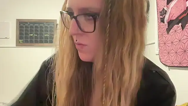 Snapshot of Pattyworld69 chatting on 11/26/25, 02:23 Pattyworld69 online show from 11/26/25, 02:23