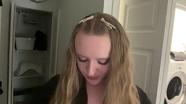 Snapshot of Pattyworld69 chatting on 12/01/25, 03:11 Pattyworld69 online show from 12/01/25, 03:11